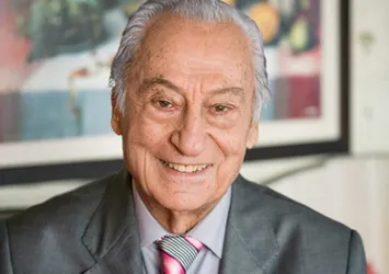 Usta sunucu Halit Kıvanç hayatını kaybetti