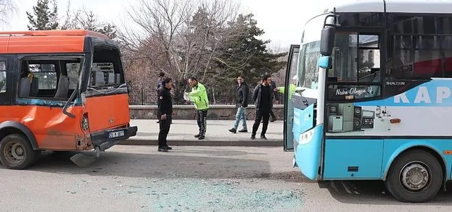 Erzurum’da halk otobüsü minibüsle çarpıştı: 14 yaralı