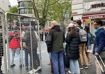 1 Mayıs nedeniyle Taksim kapatıldı! İşe gidenler yürüdü