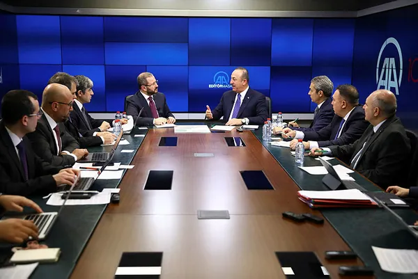 Bakan Mevlüt Çavuşoğlu o konuşmayı açıkladı! Başkan Erdoğan’dan Avrupa’ya rest: Ben size 4 katını göndereyim