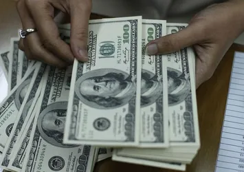 Dolar düşüyor, borsa rekorlar kırıyor