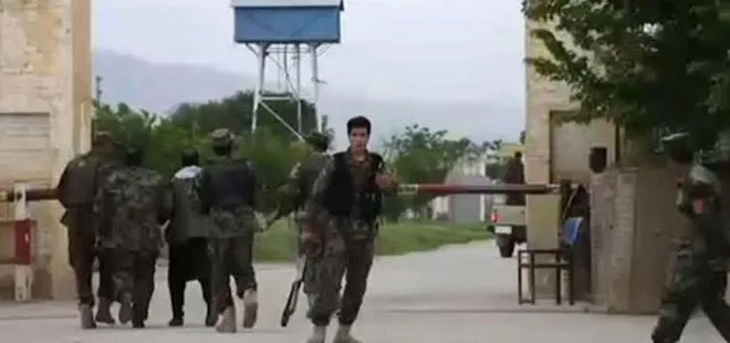 AFGANİSTAN'DA ASKERİ BİRLİĞE SALDIRI: 50 ÖLÜ
