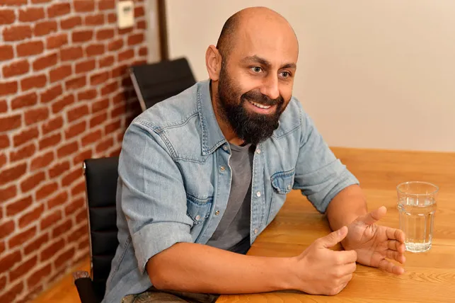 Derya Şensoy ve Kerem Kanık köşe bucak kaçtı!