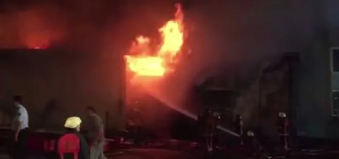 İstanbul Arnavutköy’deki deri fabrikasında yangın