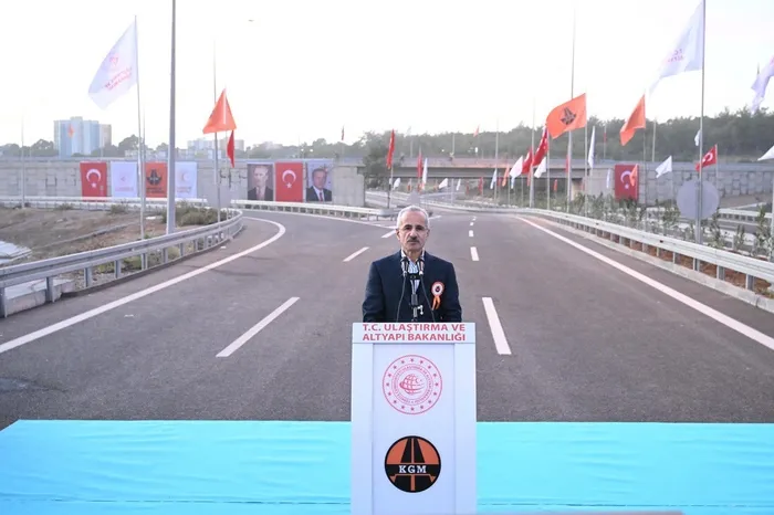 Uraloğlu 2023 yılı karayolları trafik hacim istatistiklerini açıkladı! Türkiye’de en çok araç FSM’den geçiyor! - 1