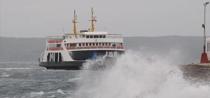 Son dakika: Deniz ulaşımına fırtına engeli! Gökçeada ve Bozcaada’ya feribot seferleri iptal edildi