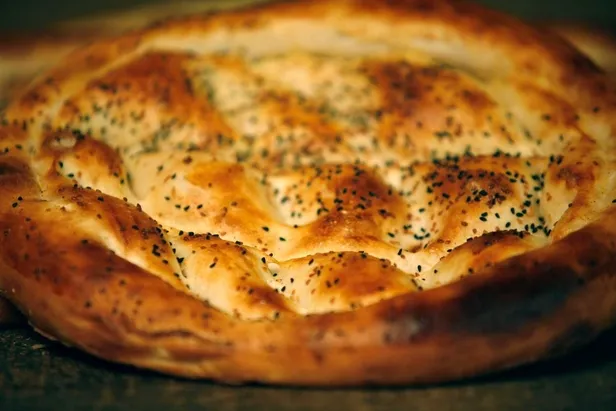 ramazan-pidesi-fiyatlari-2024-istanbul-ankara-izmir-bursa-ramazan-pidesi-kac-gram-kac-tl-yumurtali-sade-pide-f-1709720546276.jpg