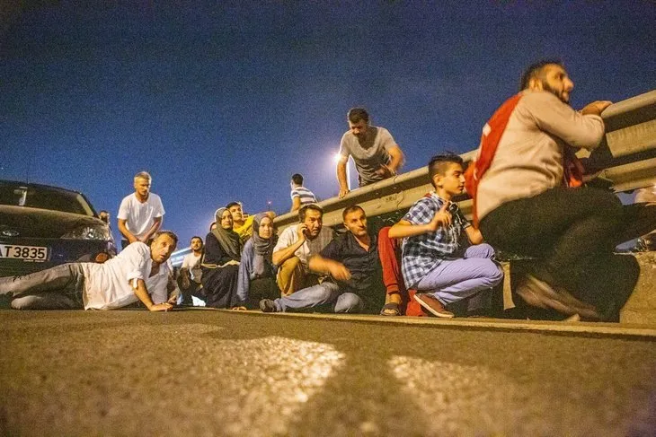 15 Temmuz’da köprüde neler oldu? İşte foto muhabiri Uğur Yıldırım ve Murat Şengül’ün gözüyle o gece
