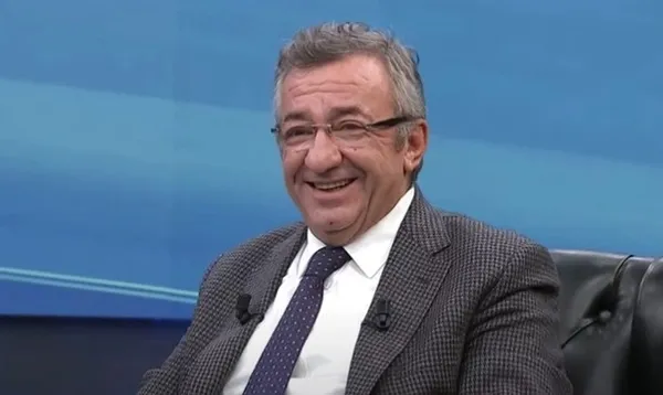 engin-altay-aksenerin-agiralioglunun-kulagini-cekmesi-lazim-1669406050675.jpg Bu sözler kavgayı daha da alevlendirecek! CHP'li Engin Altay: Akşener'in Ağıralioğlu'nun kulağını çekmesi lazım - 3