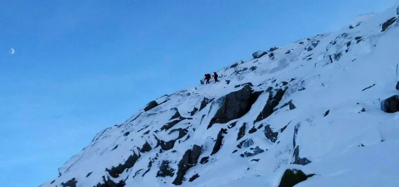 Uludağ'da pazar günü kaybolan dağcıları arayan AKUT ekibi de kayboldu