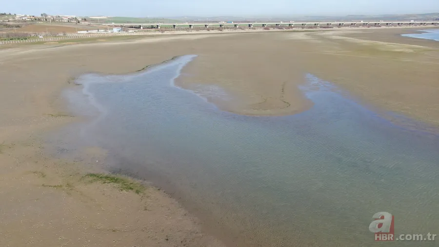 İstanbul'da barajlar alarm veriyor: Son 10 yılın en düşük seviyesinde! Tarihi Çakmak Hattı ortaya çıktı 3