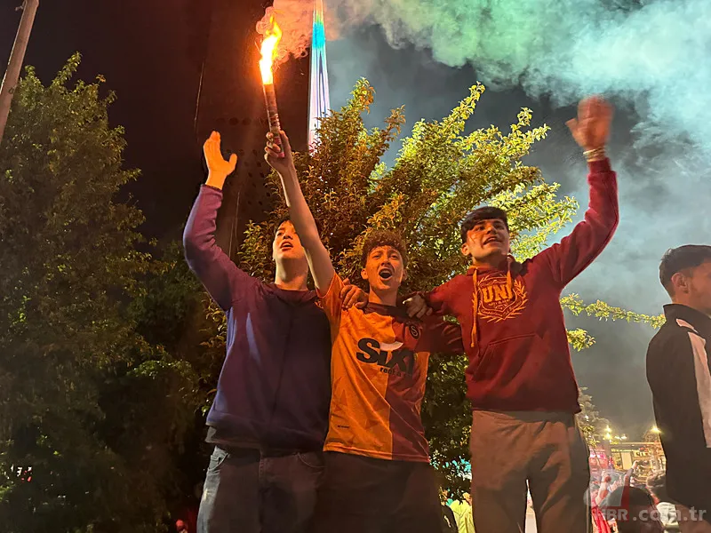 Galatasaray'ın şampiyonluğu tüm yurtta kutlanıyor! Taraftarlar sokaklara döküldü 13
