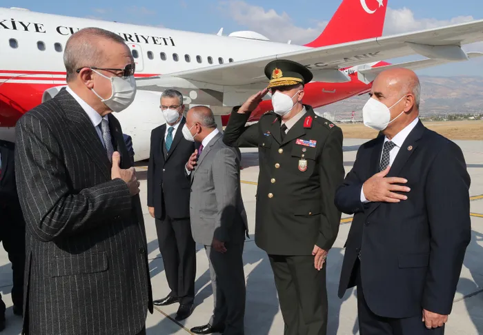 Başkan Erdoğan Kahramanmaraş’ta! Siyam ikizleri Ayşe ve Sema Tanrıkulu ile bir araya geldi