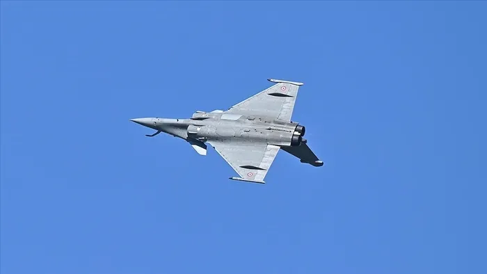 Fransa’dan Yunanistan’a yeni Rafale savaş uçakları