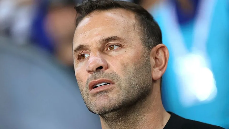 Galatasaray'da 3 isimle ipler koptu! Okan Buruk takımda istemiyor