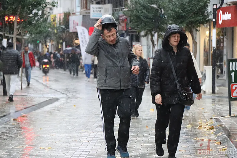 Türkiye’yi sis ve fırtına vurdu: Yağışlı sistem pusuda! Balkanların lapa lapa karı ne zaman gelecek? 10