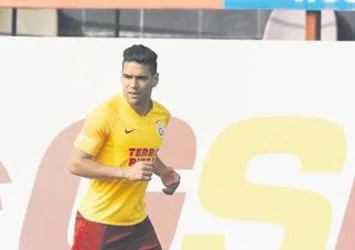 Falcao yine takımdan ayrı