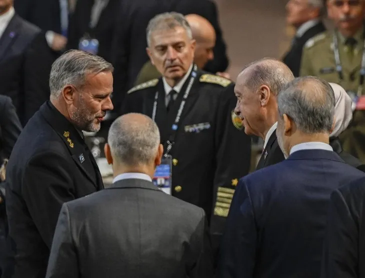 NATO’da Başkan Erdoğan fırtınası! Dünya medyasında çarpıcı başlıklar: Türk lider meydan okuyor