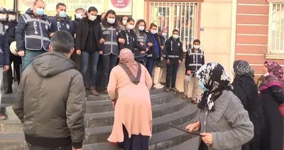 Diyarbakır'da HDP'lilerden çirkin saldırı! Ailelerin yüzüne tükürdüler...