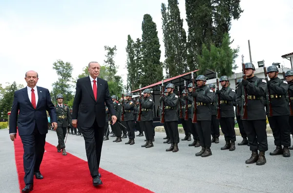 ingiliz-milletvekili-iain-duncan-smithten-dikkat-ceken-cagri-ingiltereden-kktcye-dogrudan-ucuslar-yapilsin-1688681254453.jpg İngiliz milletvekili Iain Duncan Smith'ten dikkat çeken çağrı: İngiltere'den KKTC'ye doğrudan uçuşlar yapılsın - 2