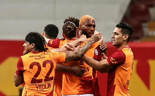 Beşiktaş Galatasaray derbisi ne zaman? 2021 Süper Lig 1. hafta BJK GS maçı saat kaçta, hangi kanalda?