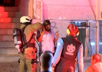 Esenyurt'ta korku dolu anlar! Bodrum katta yangın çıktı 14 kişi tahliye edildi