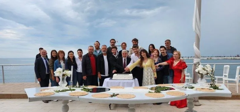 Vermem Seni Ellere setinde kutlama