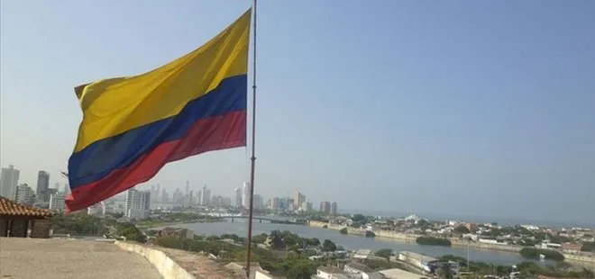 Ekvador seçimler nedeniyle Kolombiya ve Peru sınırını geçici kapattı!