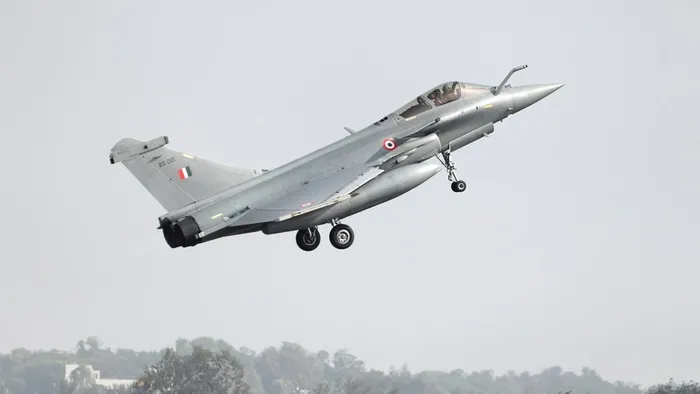 Cezayir’den son dakika açıklaması: Hava sahamızı Fransa’ya ait askeri uçaklara kapattık!