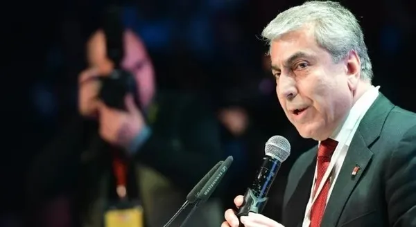 CHP’de kurultay öncesi büyük kavga! Baskılar karşısında diz çöktü