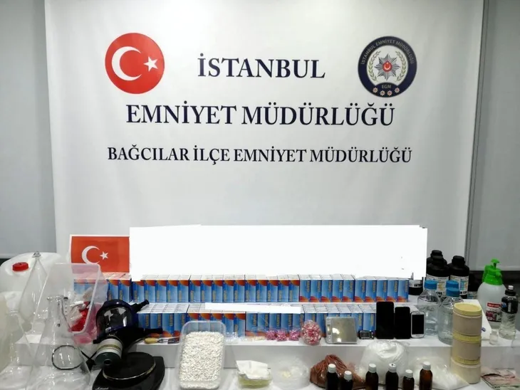 1601214767649.jpg Uyuşturucu imal ediyorlardı! Yangını söndüremeyince yakayı ele verdiler - 1