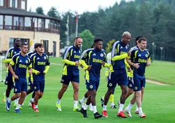 Fenerbahçe'de yeni sezon hazırlıkları sürüyor! Taraftardan antrenmana yoğun ilgi