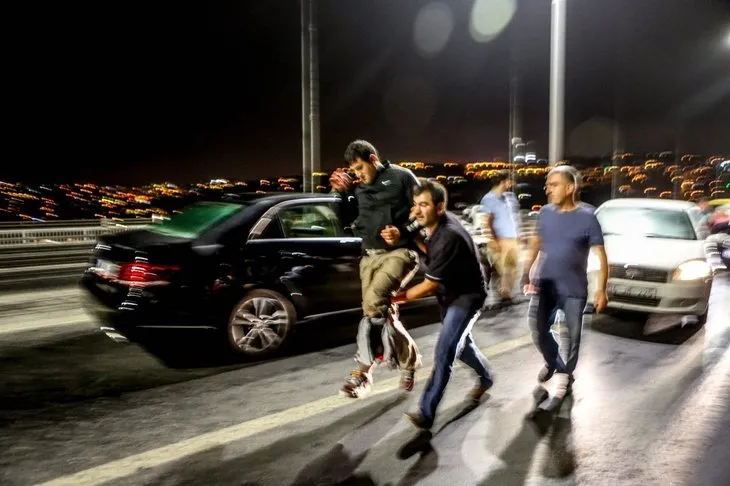 15 Temmuz’da köprüde neler oldu? İşte foto muhabiri Uğur Yıldırım ve Murat Şengül’ün gözüyle o gece