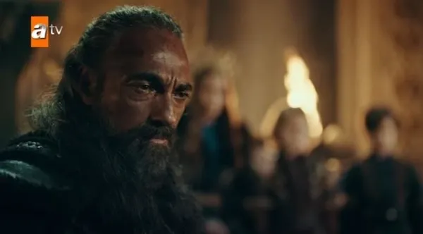 destanin-ilk-bolumunde-bomba-sahne-alpagu-han-hesap-sordu-1637689440805.jpg Destan'ın ilk bölümünde bomba sahne: Alpagu Han hesap sordu! - 2