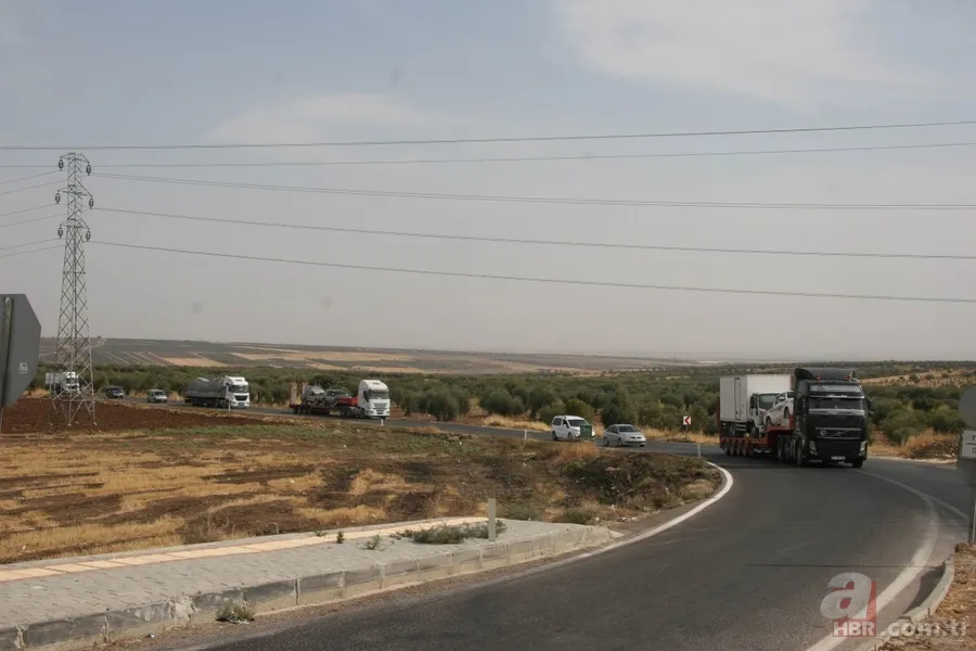 Sınır hattında büyük hareketlilik: TIR'lar yola çıktı 11