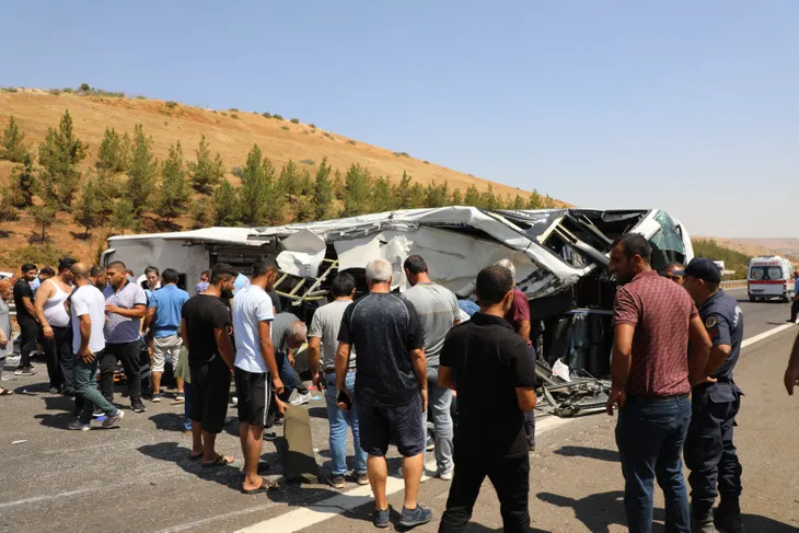 Gaziantep'te 15 kişinin öldüğü kazanın sebebi aşırı hız! 307 metre fren yapmış, takometre 130'da takılı kalmış