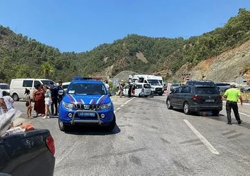 Muğla'da turistleri taşıyan araç kaza yaptı! 1 ölü, 12 yaralı