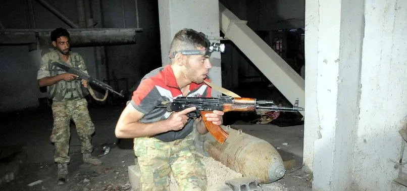 Tel Abyad'da YPG'li teröristlerin havan ve roket deposu ele geçirildi