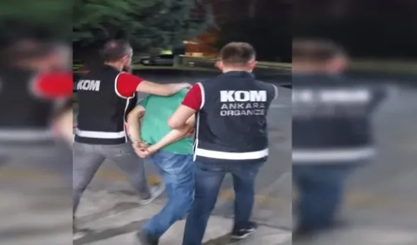 feto-firarisi-eski-yargitay-tetkik-hakimi-necmeddin-ozmen-yakalandi-1691834811492.jpg FETÖ firarisi eski Yargıtay tetkik hakimi Necmeddin Özmen yakalandı - 3