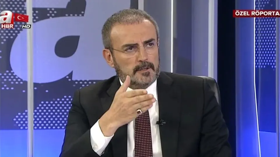 AK Parti’li Mahir Ünal’dan Engin Özkoç’a sert tepki: Neden Erdoğan’a hakaret etmeyi kendinizde bir hak olarak görüyorsunuz?