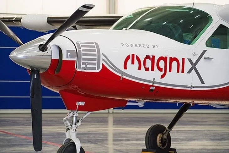 Uçak taşımacılığında tarihi adım! MagniX ilk kez havalandı