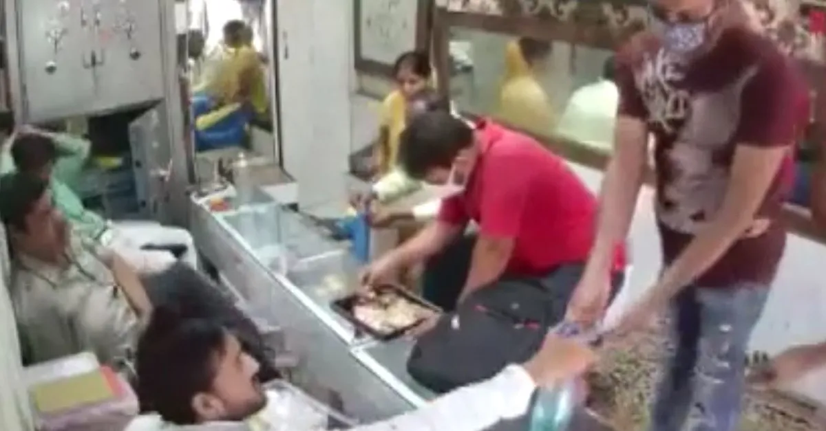 Kuyumcuda akılalmaz olay! Ellerini dezenfekte edip...