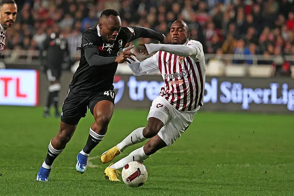 canli-hatayspor-besiktas-canli-anlatim-hatayspor-besiktas-macinda-ilk-duduk-sesi-1703527741013.jpg Beşiktaş Hatayspor’u 2-1 mağlup etti (MAÇ SONUCU ÖZET)