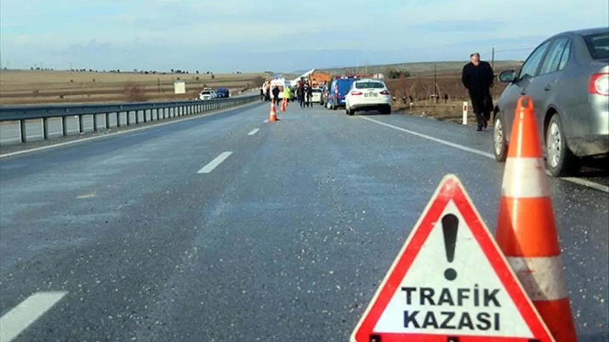 Kastamonu'da iki otomobil çarpıştı: 1 ölü 5 yaralı