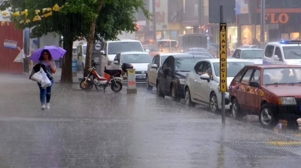 İstanbul güne nasıl uyandı? Sağanak var mı?