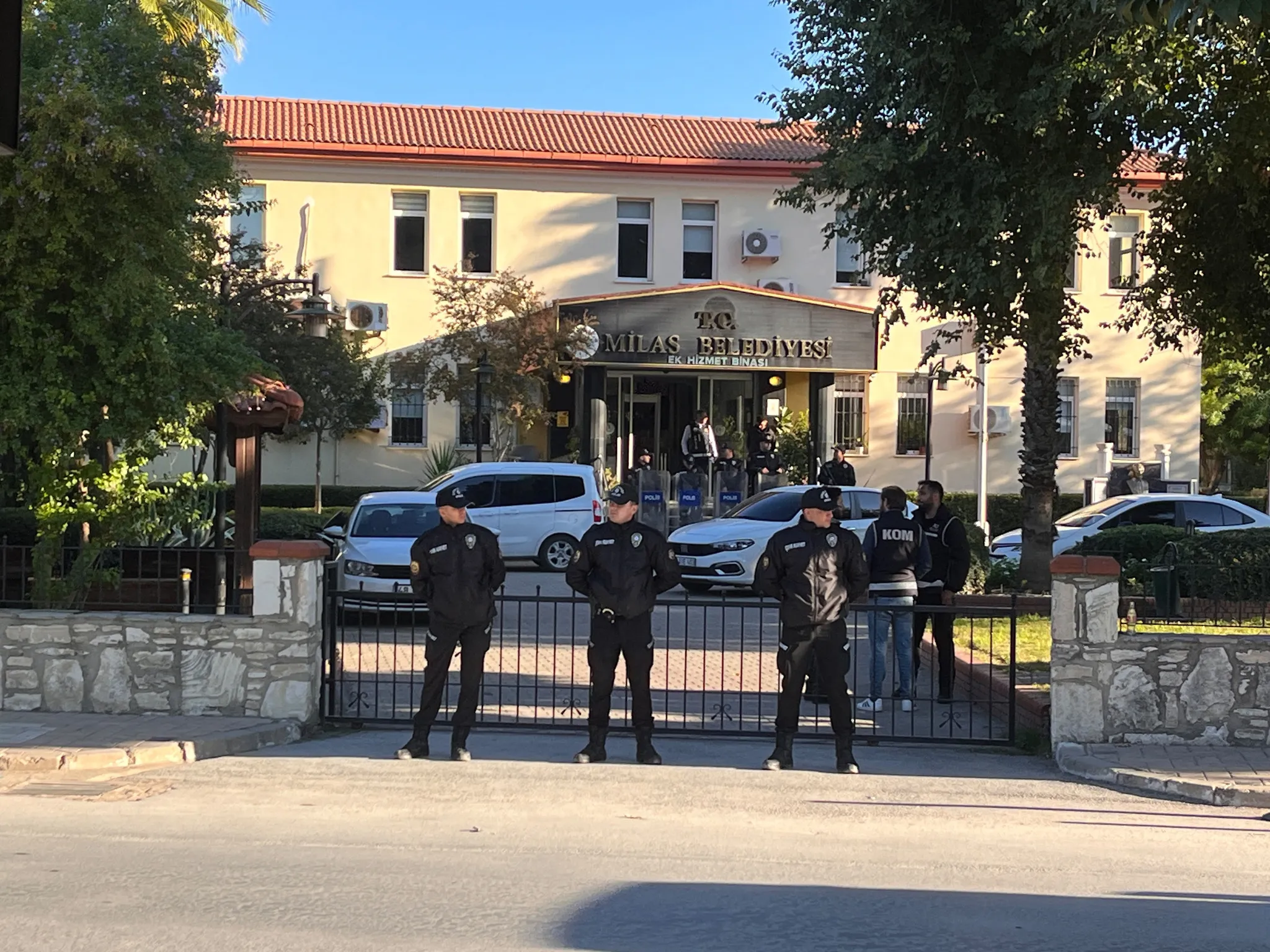 spot: Milas Belediyesi'nde soruşturmada gelişme! Gözaltı sayısı 35'e çıktı, 2,5 milyarlık belge detayı