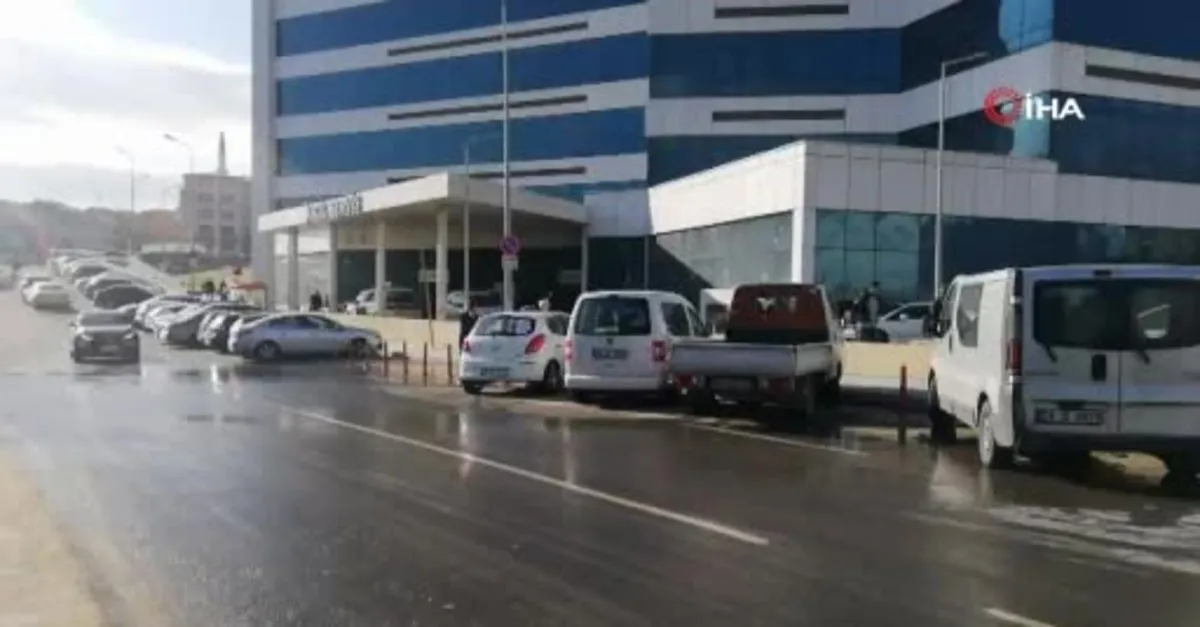 Istanbul Buyukcekmece De Domuz Gribi Suphesiyle Acil Kirmizi Alani Kapatildi Ahaber Video Izle