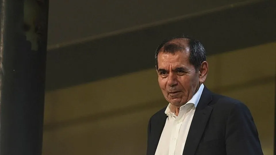 Dursun Özbek’ten Fenerbahçelileri kızdıran tezahürat! Sosyal medyada sert tepki gördü