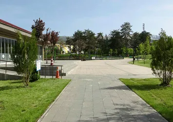 İftar yemeğine giden 13 kişiye koronavirüs bulaştı! Validen kritik uyarı geldi