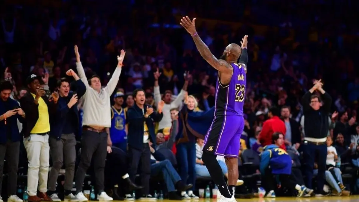 LeBron James'ten 40 yaşında 42 sayı! Jordan’ın rekoruna ortak oldu